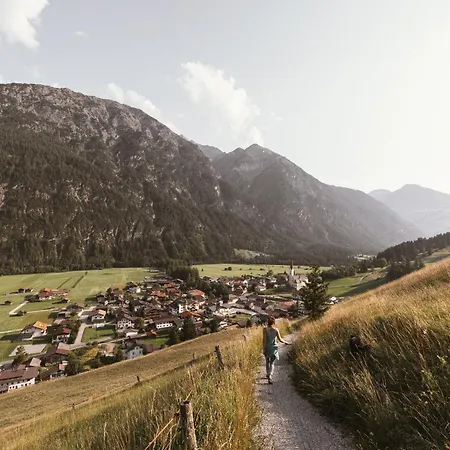 Baeren Holzgau