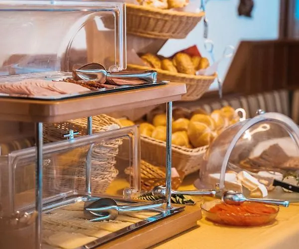 嘎斯霍夫巴林酒店 豪尔兹高