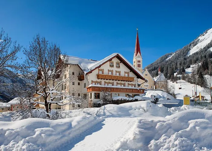 Hotel Baeren Holzgau
